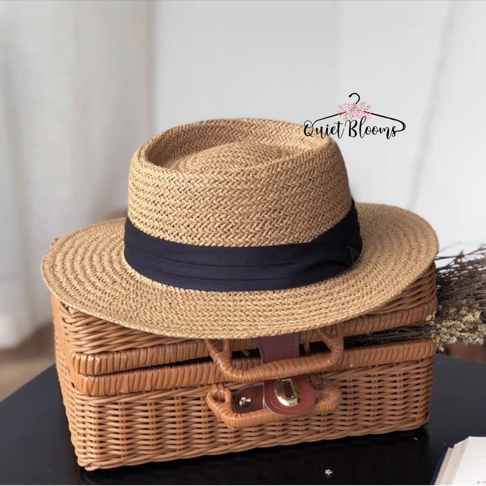 Black Adjustable Straw hat. Summer hat. Vintage looking hat. Vacation